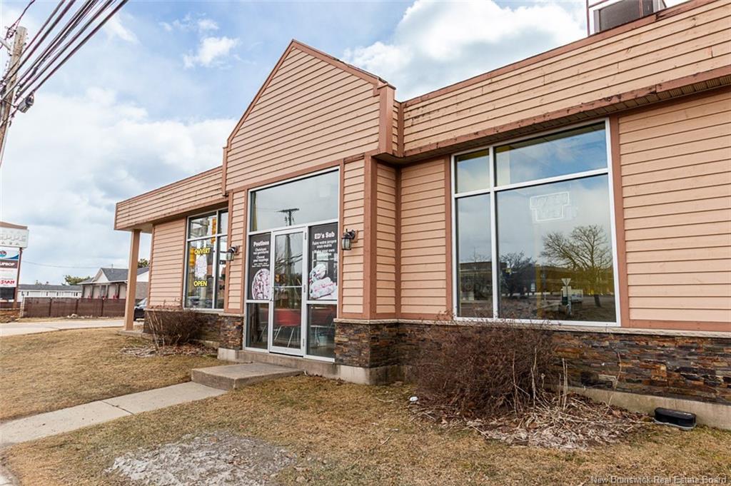 A-504 Champlain St, Dieppe, NB