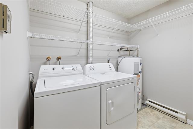 8-700 Blantyre Ave, Winnipeg, MB - Indoor Photo Showing Laundry Room