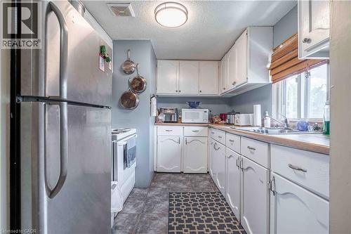 374 Upper Wentworth Street, Hamilton, ON - Indoor Photo Showing Kitchen With Double Sink
