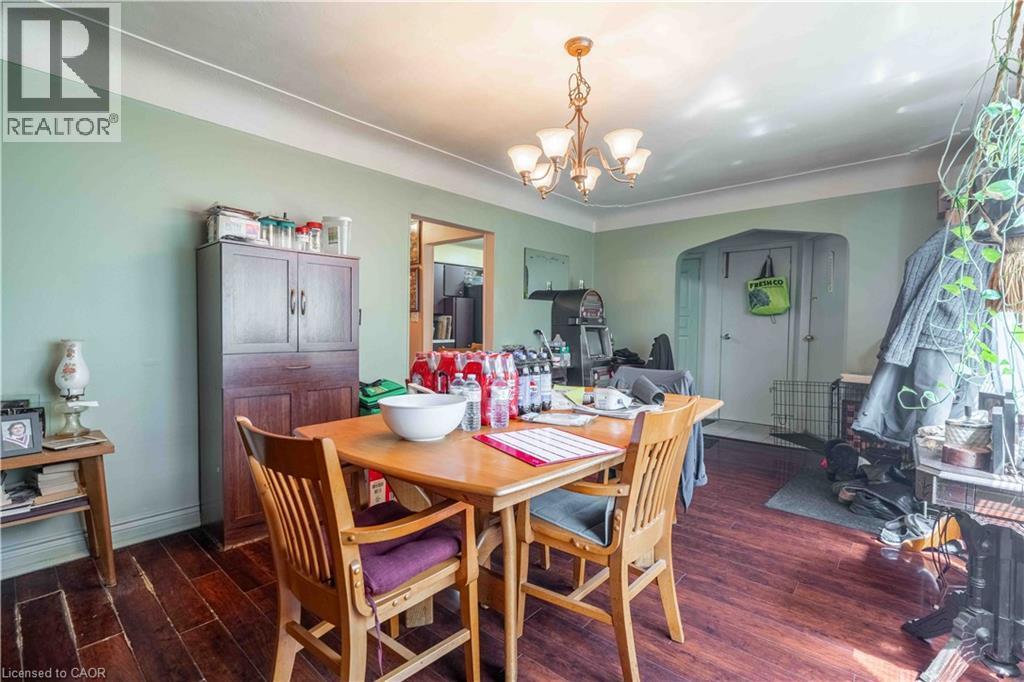 374 Upper Wentworth Street, Hamilton, ON - Indoor Photo Showing Dining Room