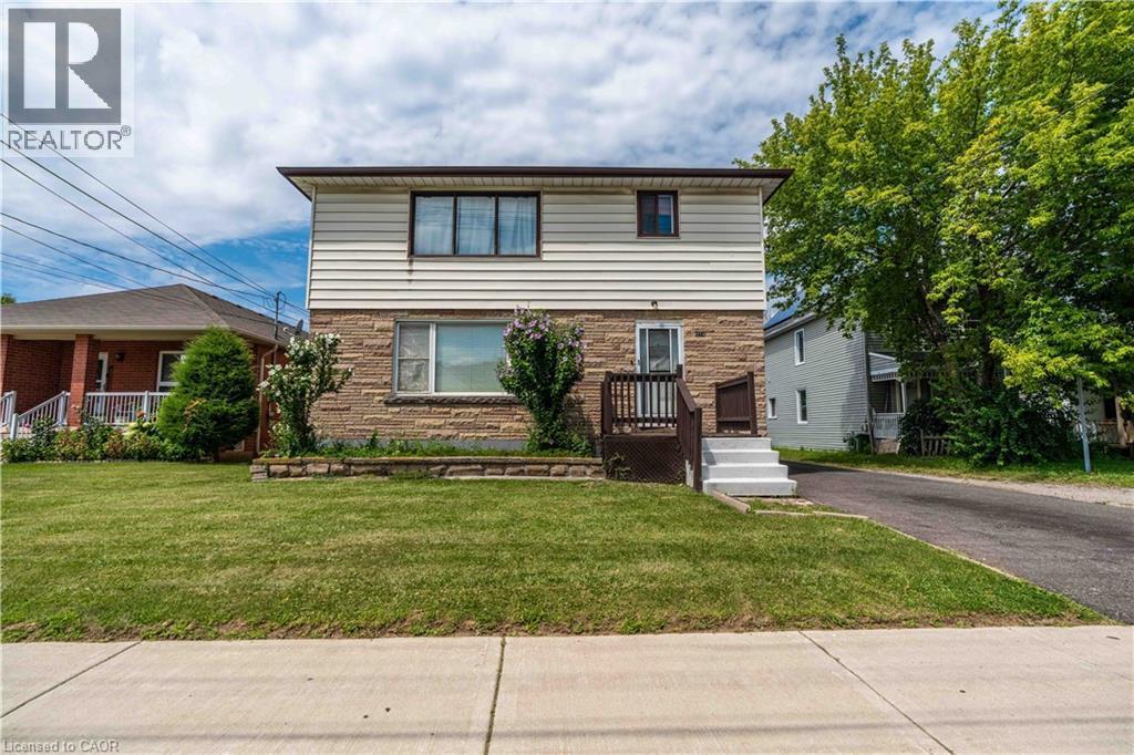 374 Upper Wentworth Street, Hamilton, ON - Outdoor With Deck Patio Veranda
