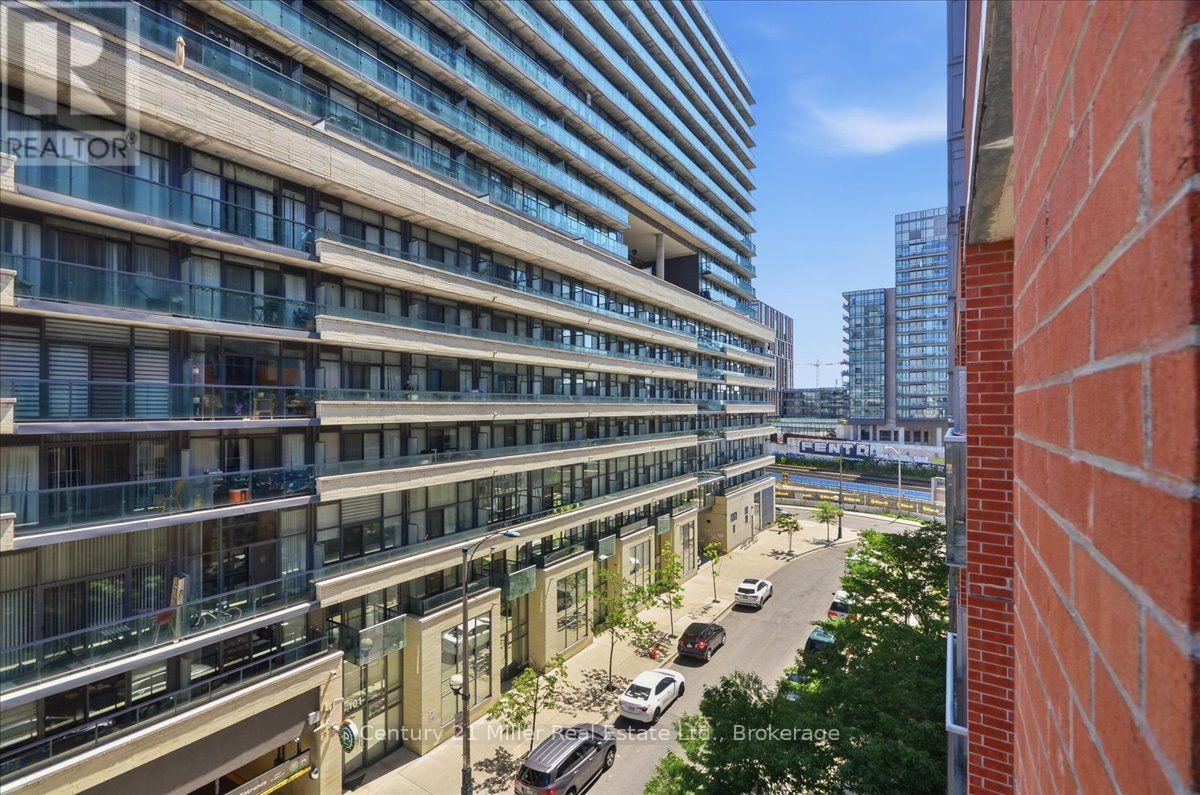 518 - 150 Sudbury Street, Toronto (Little Portugal), ON - Outdoor