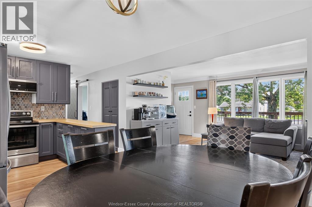 520 Front Road, Lasalle, ON - Indoor