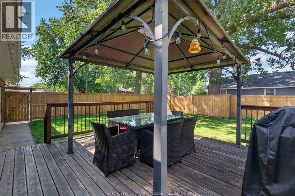 520 Front Road, Lasalle, ON - Outdoor With Deck Patio Veranda