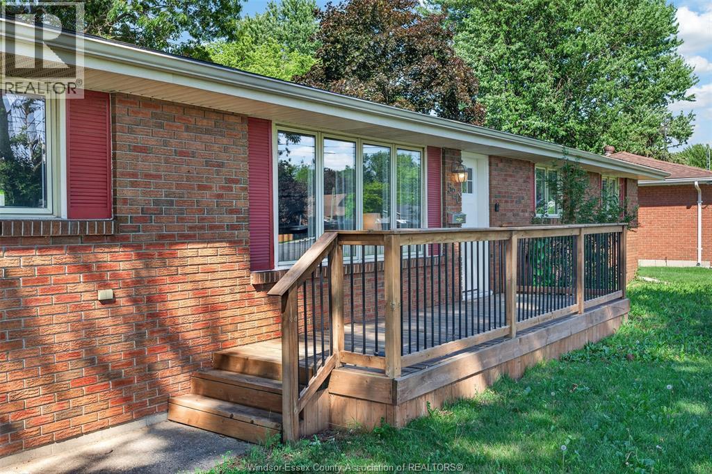 520 Front Road, Lasalle, ON - Outdoor With Deck Patio Veranda With Exterior