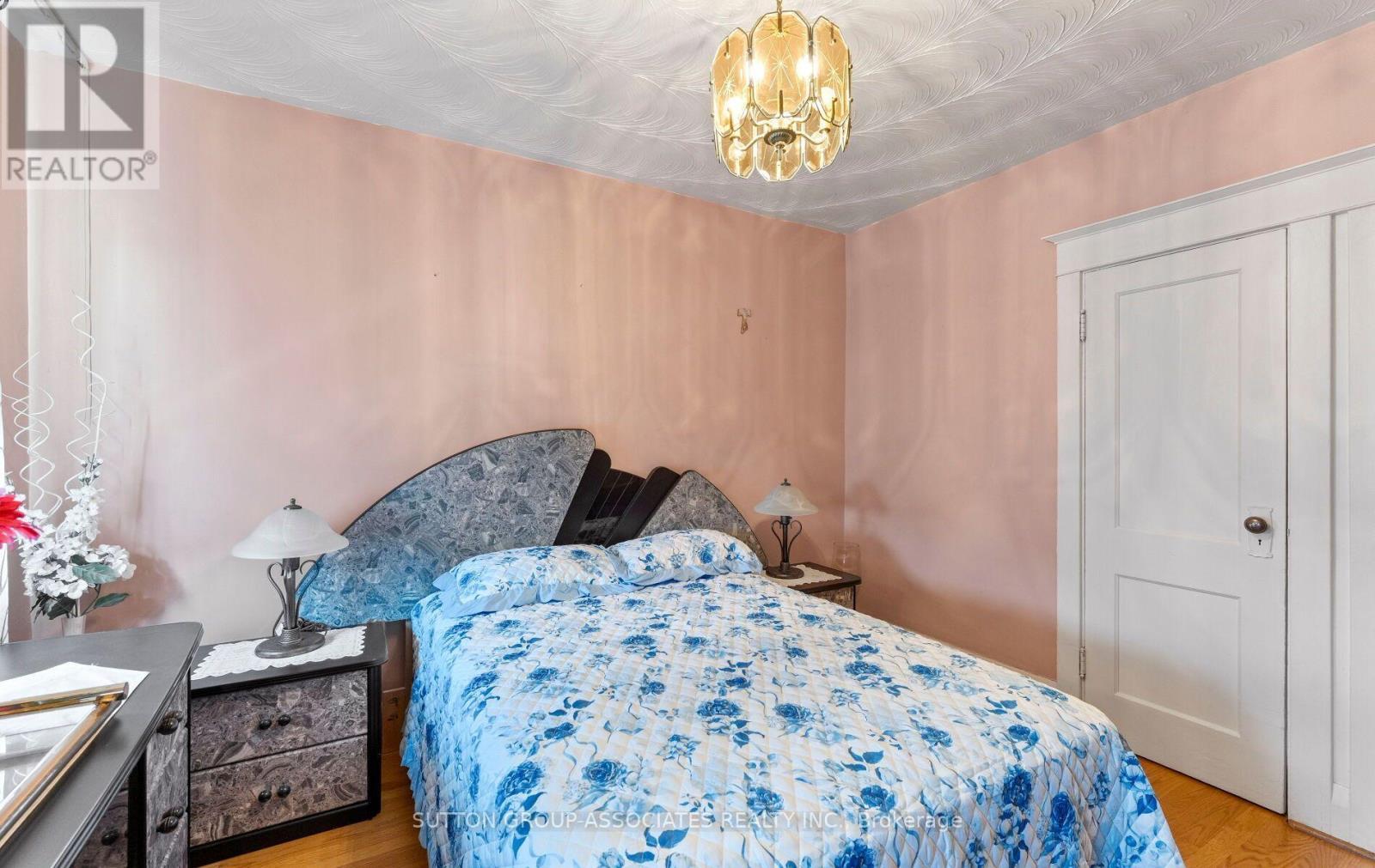 183 Glenholme Avenue, Toronto, ON - Indoor Photo Showing Bedroom