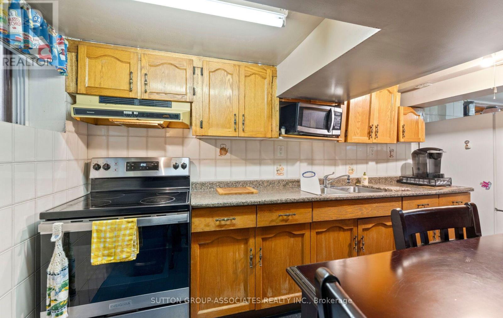 183 Glenholme Avenue, Toronto, ON - Indoor Photo Showing Kitchen With Double Sink