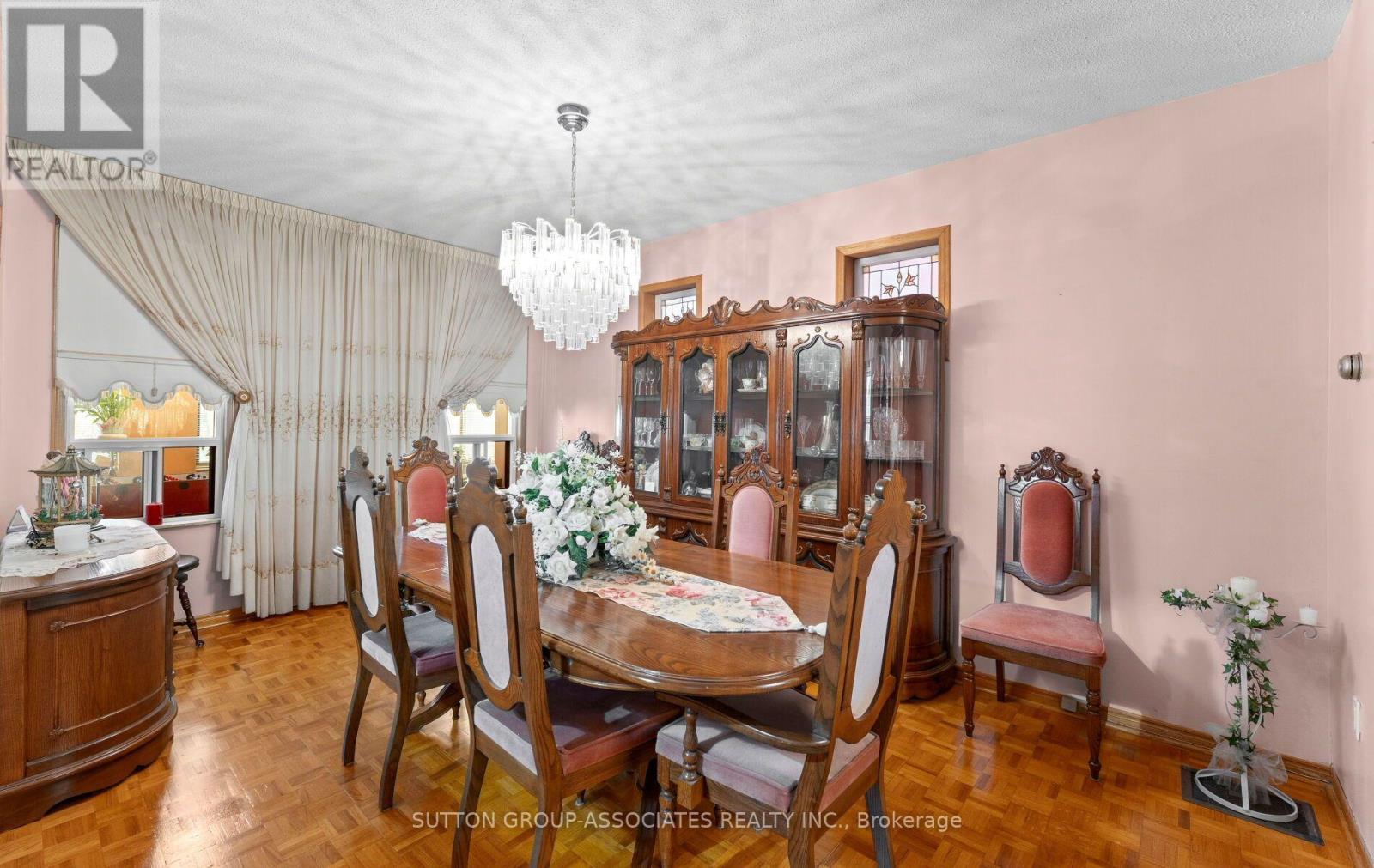 183 Glenholme Avenue, Toronto, ON - Indoor Photo Showing Dining Room