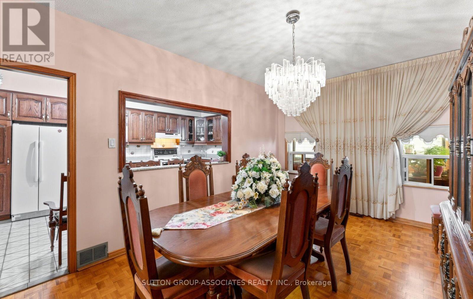 183 Glenholme Avenue, Toronto, ON - Indoor Photo Showing Dining Room