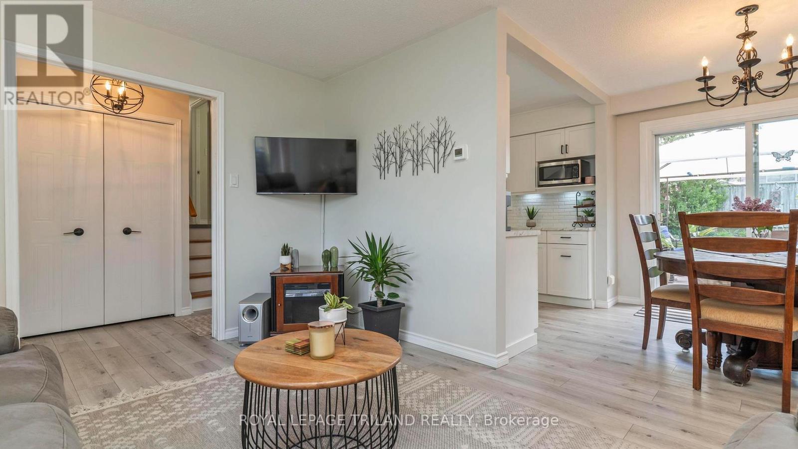 7 Stirling Crescent, St. Thomas, ON - Indoor