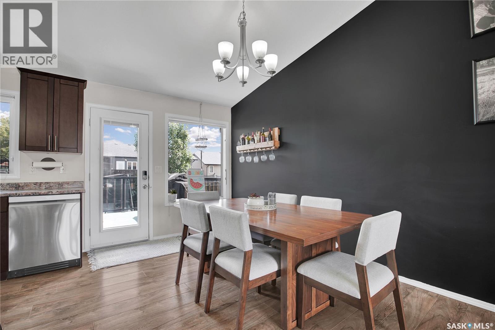710 Redwood Crescent, Warman, SK - Indoor Photo Showing Dining Room