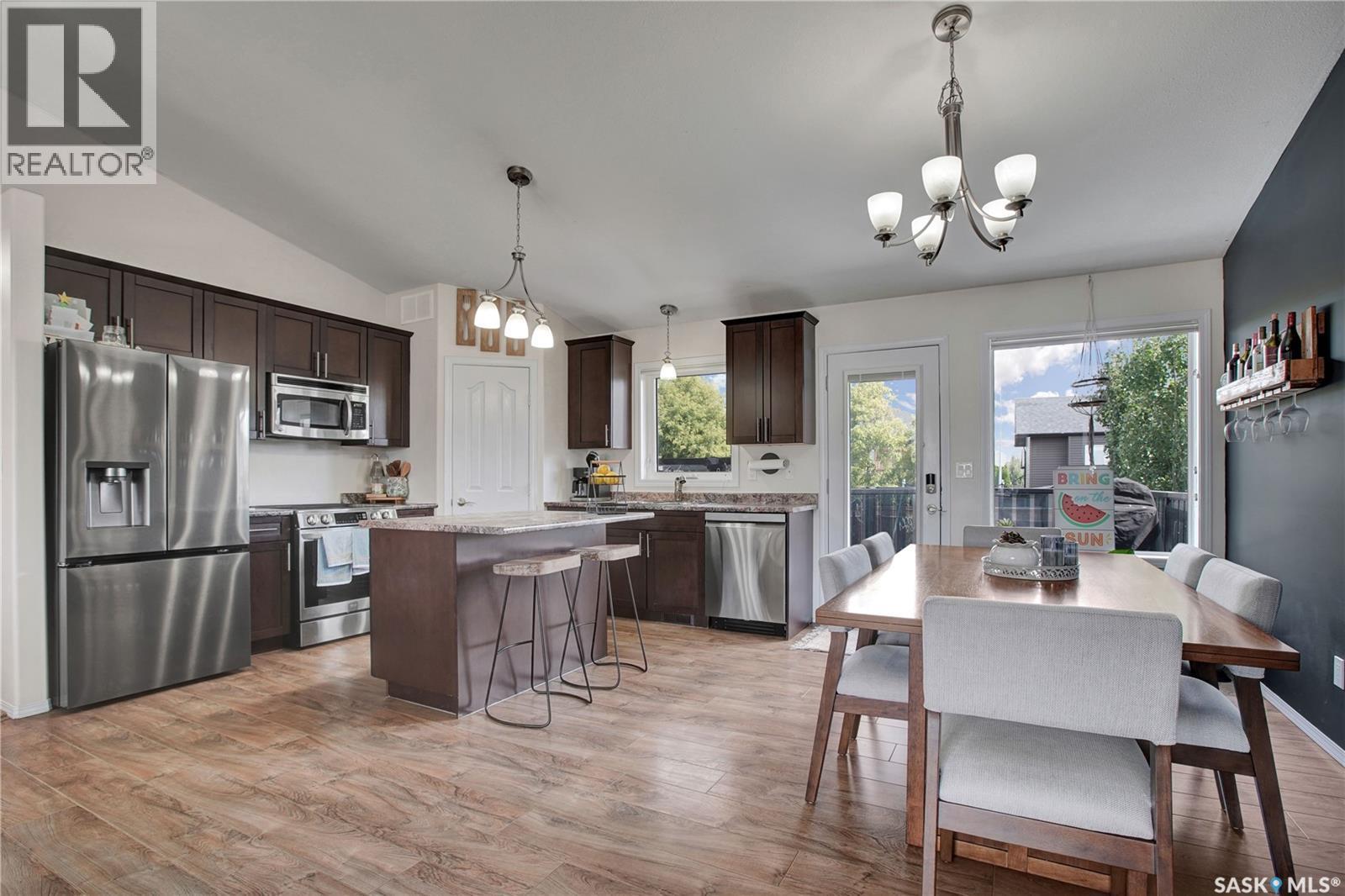 710 Redwood Crescent, Warman, SK - Indoor