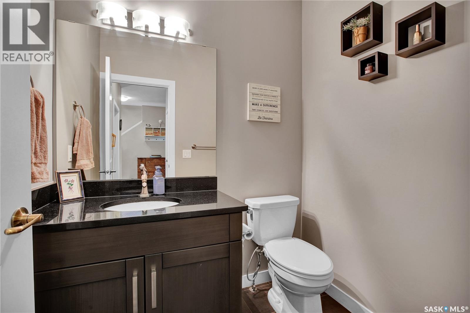 539 Maple Crescent, Warman, SK - Indoor Photo Showing Bathroom