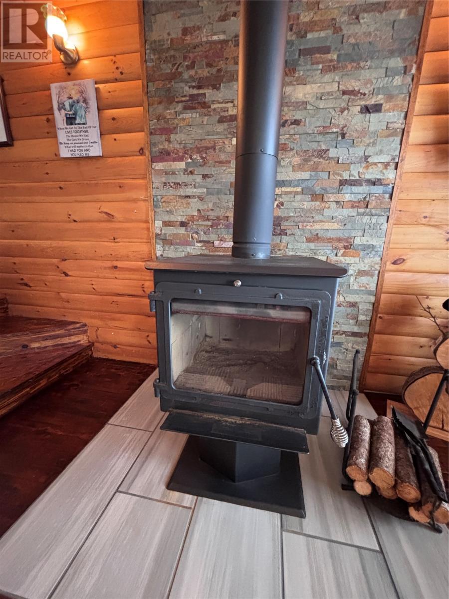 280 Main Road, Whiteway, NL - Indoor Photo Showing Other Room