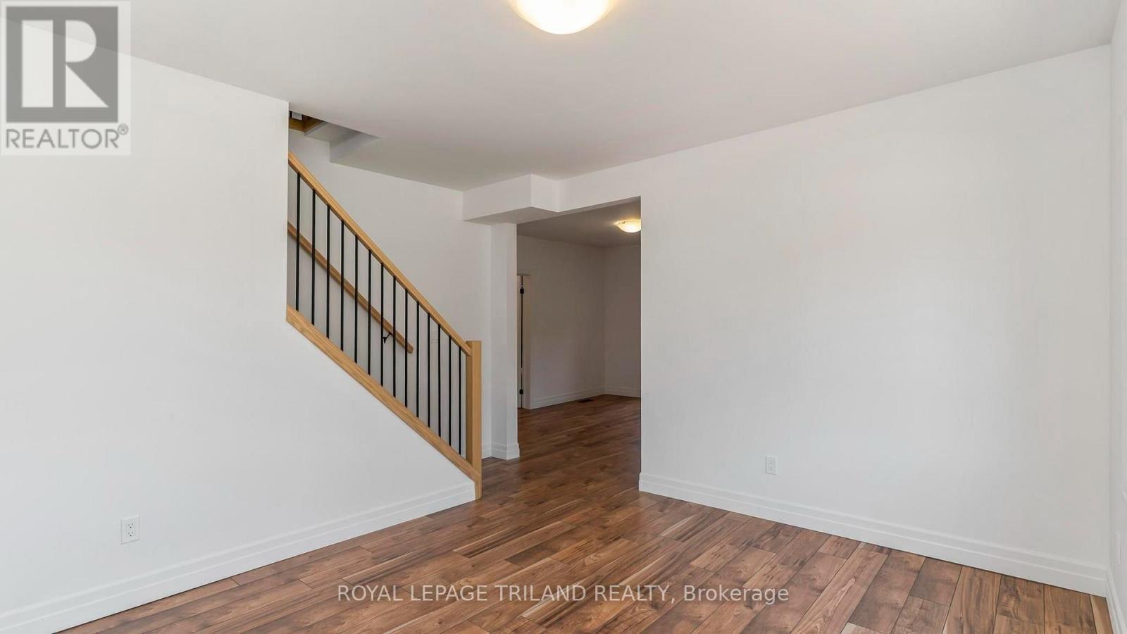 114 Fairview Avenue, St. Thomas, ON - Indoor Photo Showing Other Room