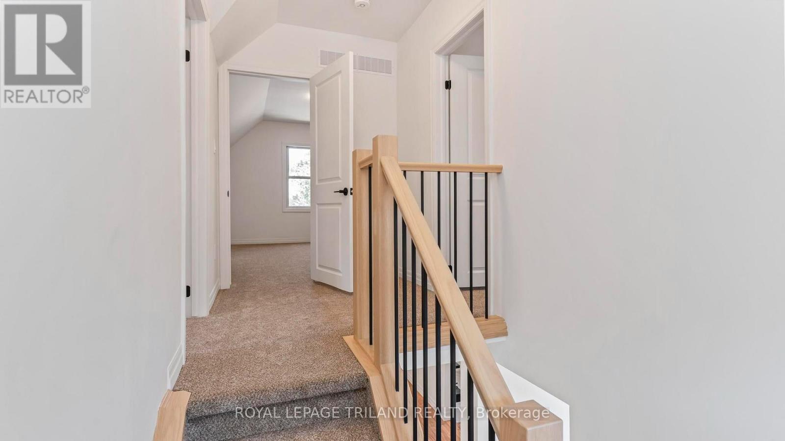 114 Fairview Avenue, St. Thomas, ON - Indoor Photo Showing Other Room