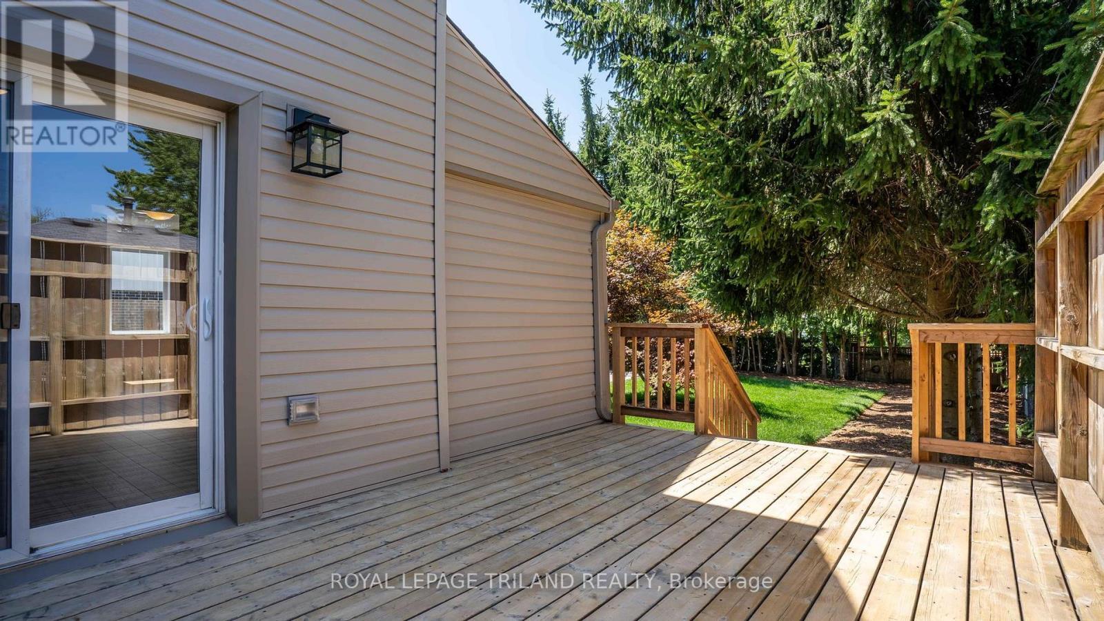 114 Fairview Avenue, St. Thomas, ON - Outdoor With Deck Patio Veranda With Exterior