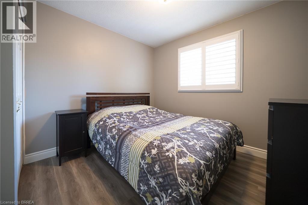 20 Hogarth Road, Brantford, ON - Indoor Photo Showing Bedroom