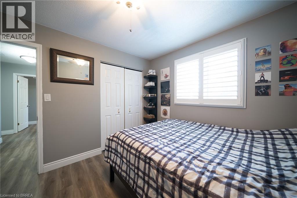 20 Hogarth Road, Brantford, ON - Indoor Photo Showing Bedroom