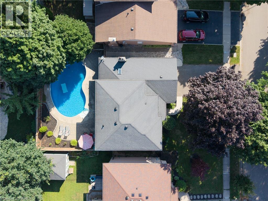 20 Hogarth Road, Brantford, ON - Outdoor