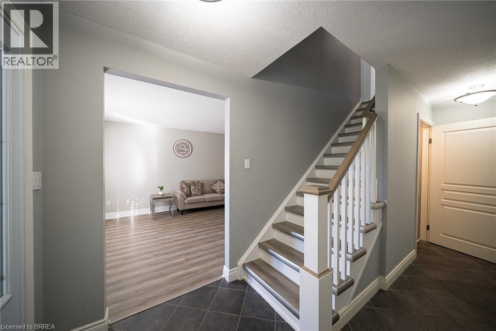 20 Hogarth Road, Brantford, ON - Indoor Photo Showing Other Room