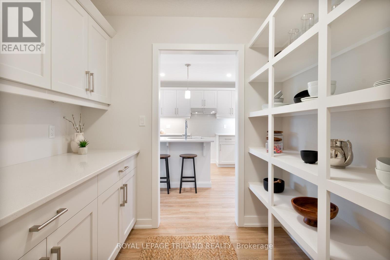 71 Harrow Lane, St. Thomas, ON - Indoor With Storage