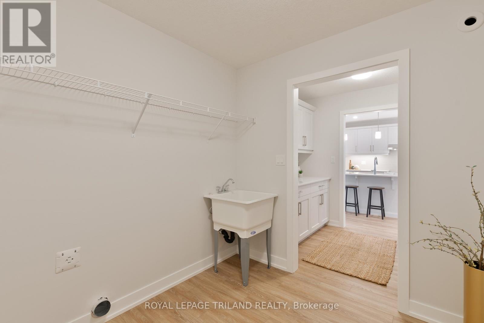 71 Harrow Lane, St. Thomas, ON - Indoor With Storage