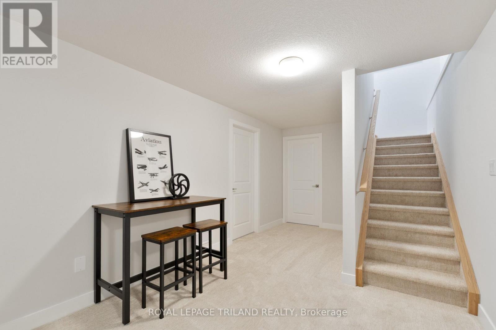 71 Harrow Lane, St. Thomas, ON - Indoor Photo Showing Other Room