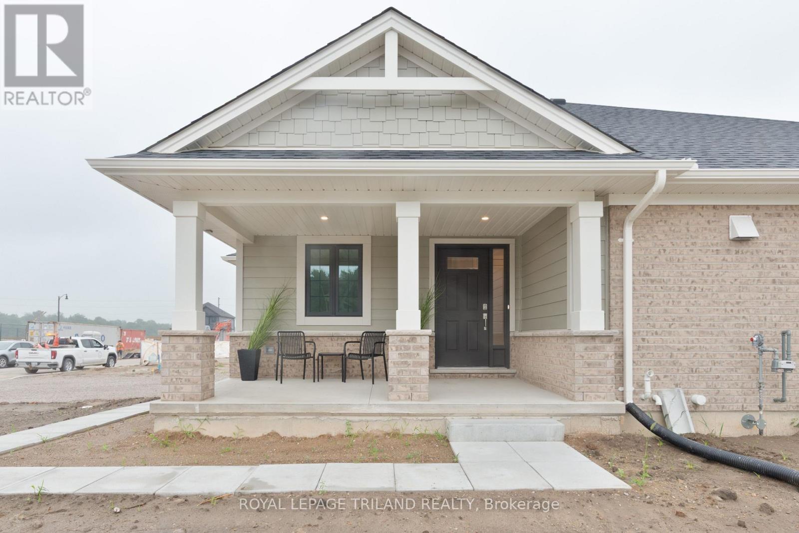 71 Harrow Lane, St. Thomas, ON - Outdoor