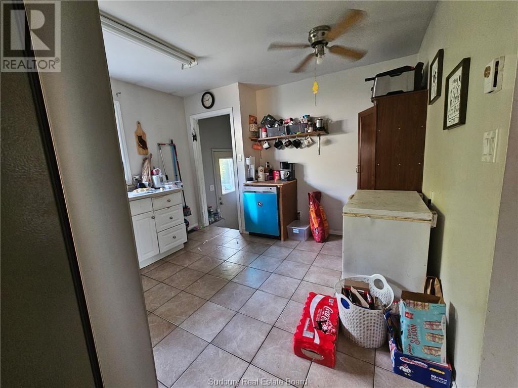 2-7 Ontario Drive, Spanish, ON - Indoor Photo Showing Other Room