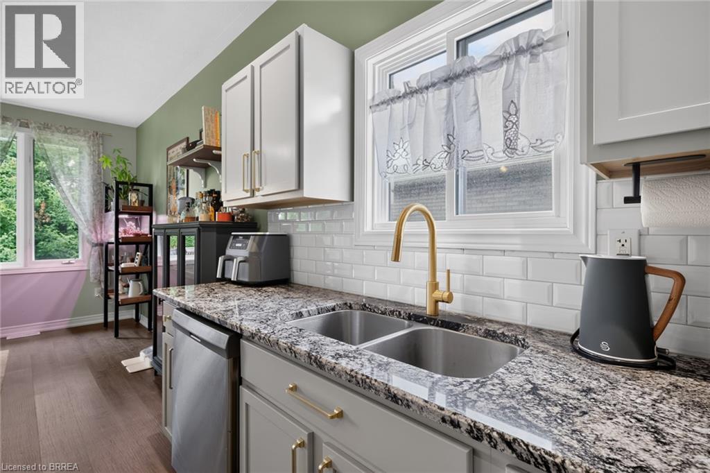 219 Shellard Lane Unit# 11, Brantford, ON - Indoor Photo Showing Kitchen With Double Sink
