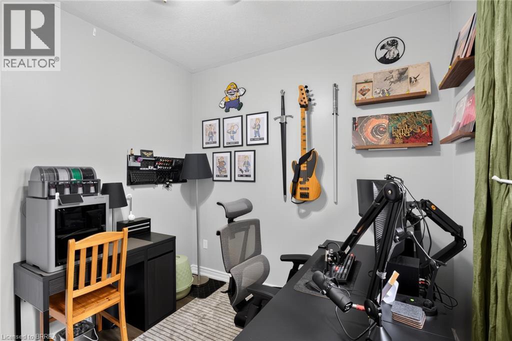 219 Shellard Lane Unit# 11, Brantford, ON - Indoor