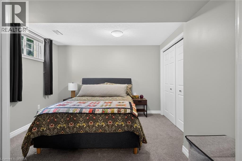 219 Shellard Lane Unit# 11, Brantford, ON - Indoor Photo Showing Bedroom