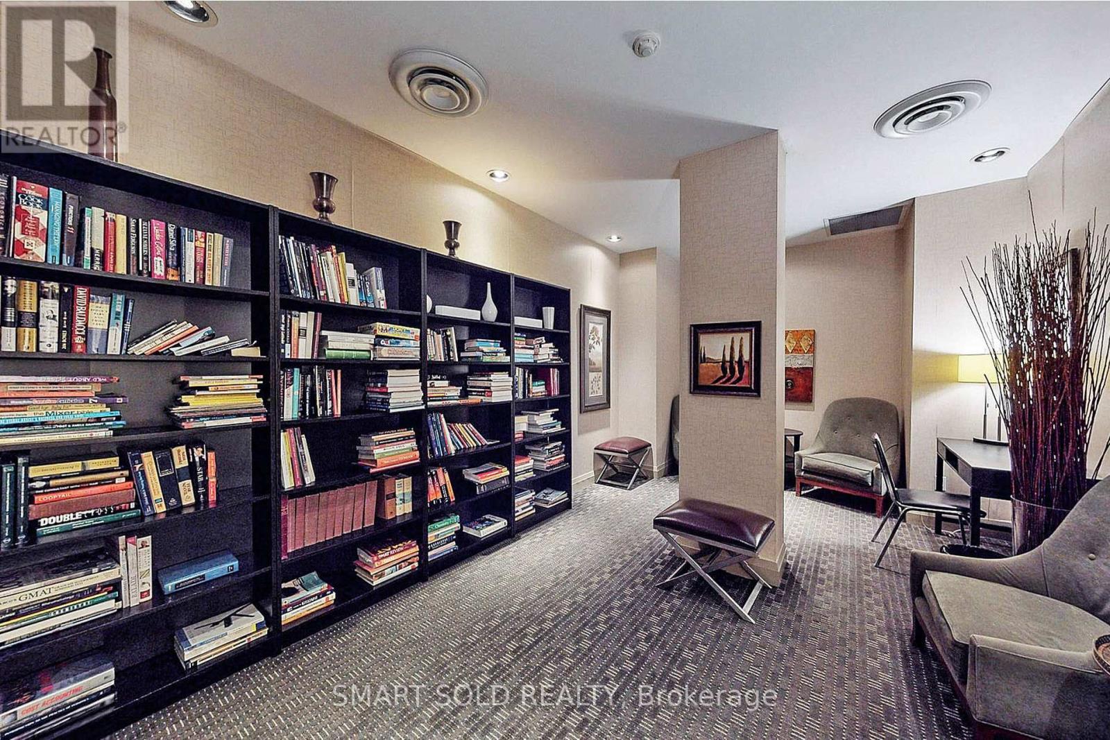 1512 - 18 Parkview Avenue, Toronto, ON - Indoor