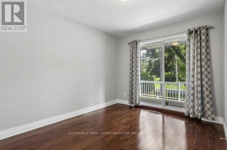 1603 Lincolnshire Boulevard, Mississauga, ON - Indoor Photo Showing Other Room