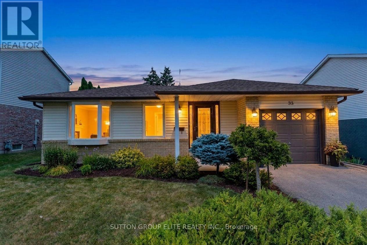 ***VIRTUALLY STAGED*** - 35 Mancroft Crescent, Brampton, ON - Outdoor