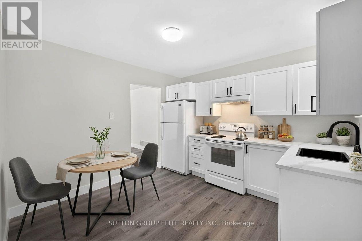 ***VIRTUALLY STAGED*** - 35 Mancroft Crescent, Brampton, ON - Indoor Photo Showing Kitchen