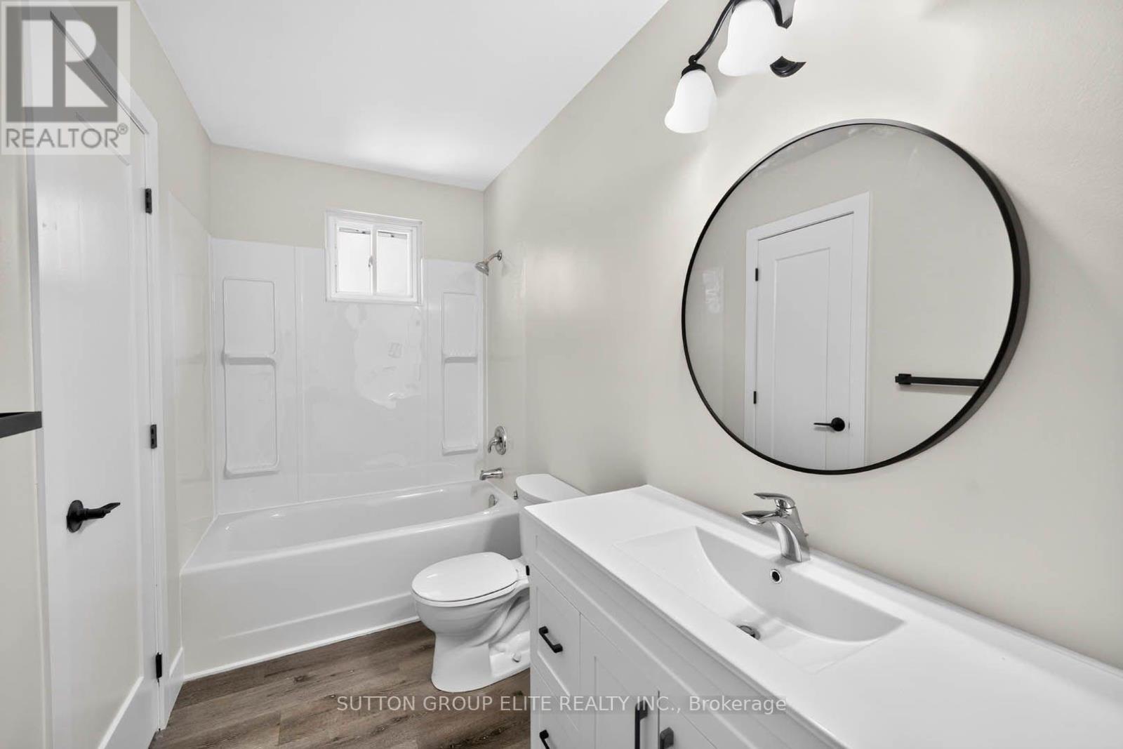 35 Mancroft Crescent, Brampton, ON - Indoor Photo Showing Bathroom