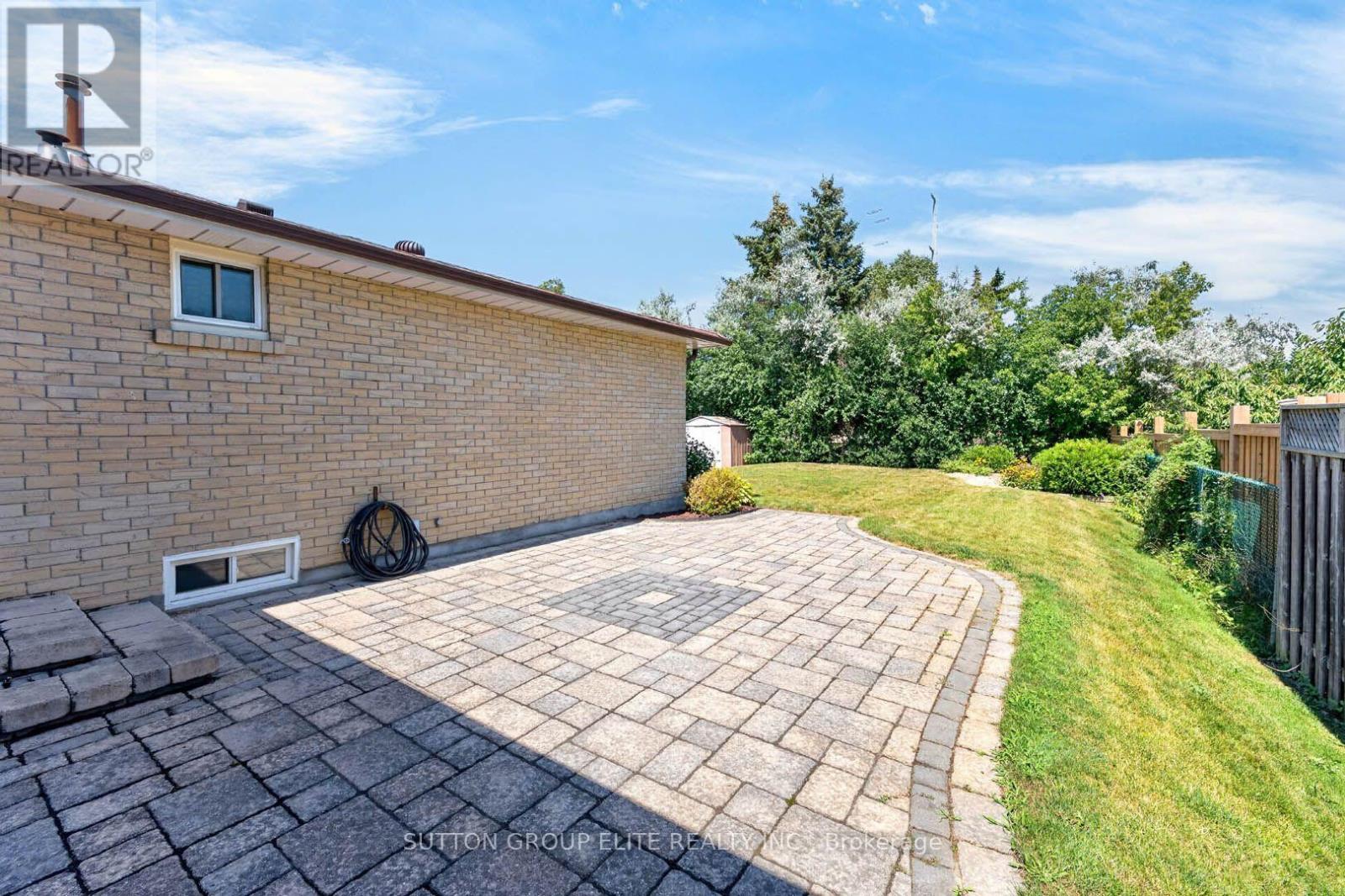 35 Mancroft Crescent, Brampton, ON - Outdoor