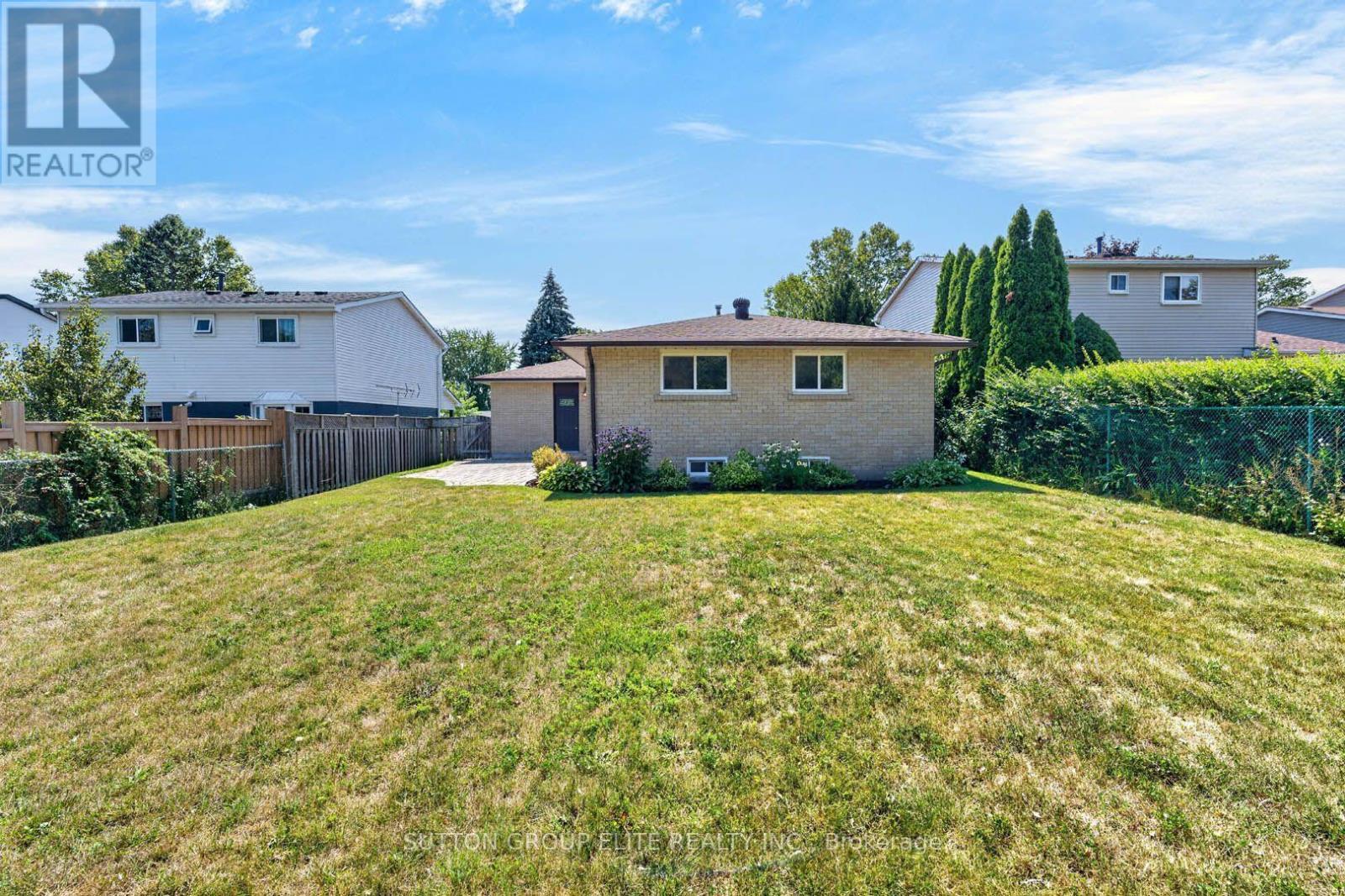 35 Mancroft Crescent, Brampton, ON - Outdoor
