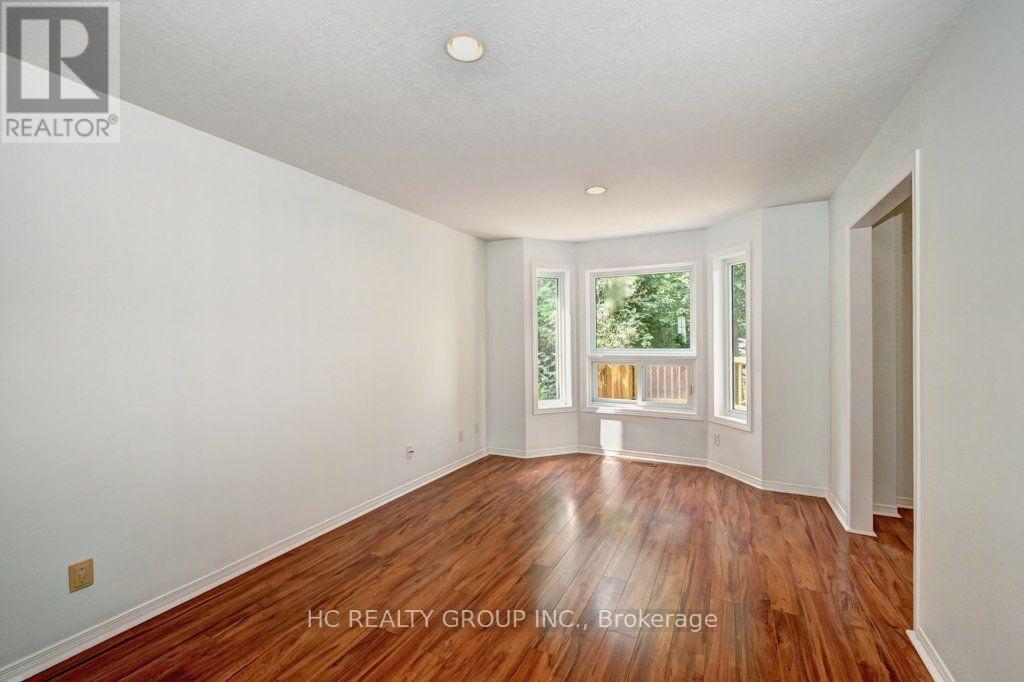 271 Resurrection Drive, Kitchener, ON - Indoor Photo Showing Other Room
