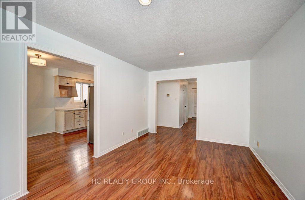 271 Resurrection Drive, Kitchener, ON - Indoor Photo Showing Other Room