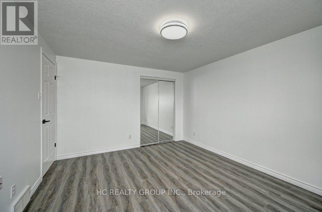 271 Resurrection Drive, Kitchener, ON - Indoor Photo Showing Other Room
