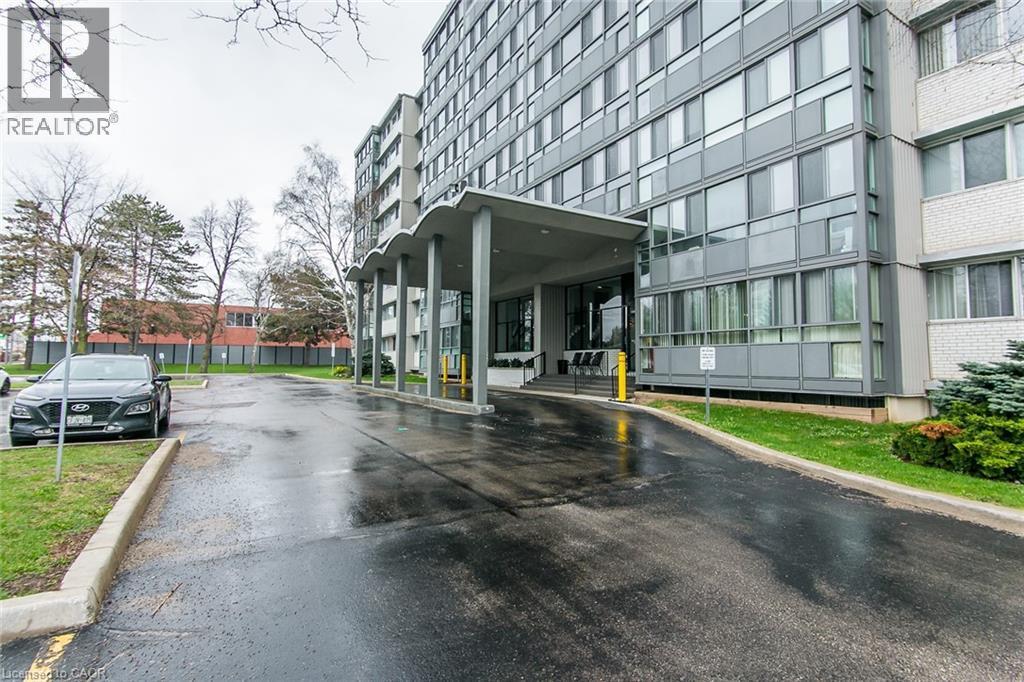24 Midland Drive Unit# 402, Kitchener, ON - Outdoor