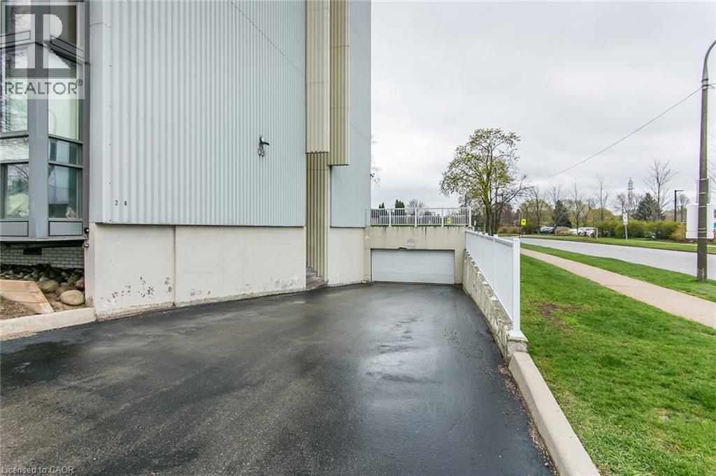 24 Midland Drive Unit# 402, Kitchener, ON - Outdoor