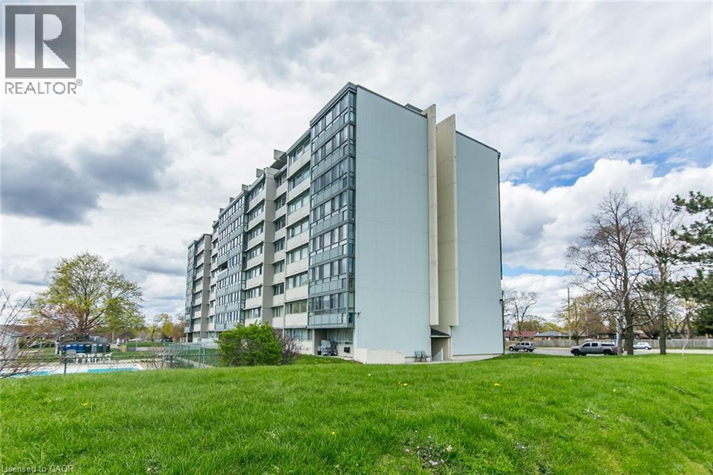 24 Midland Drive Unit# 402, Kitchener, ON - Outdoor