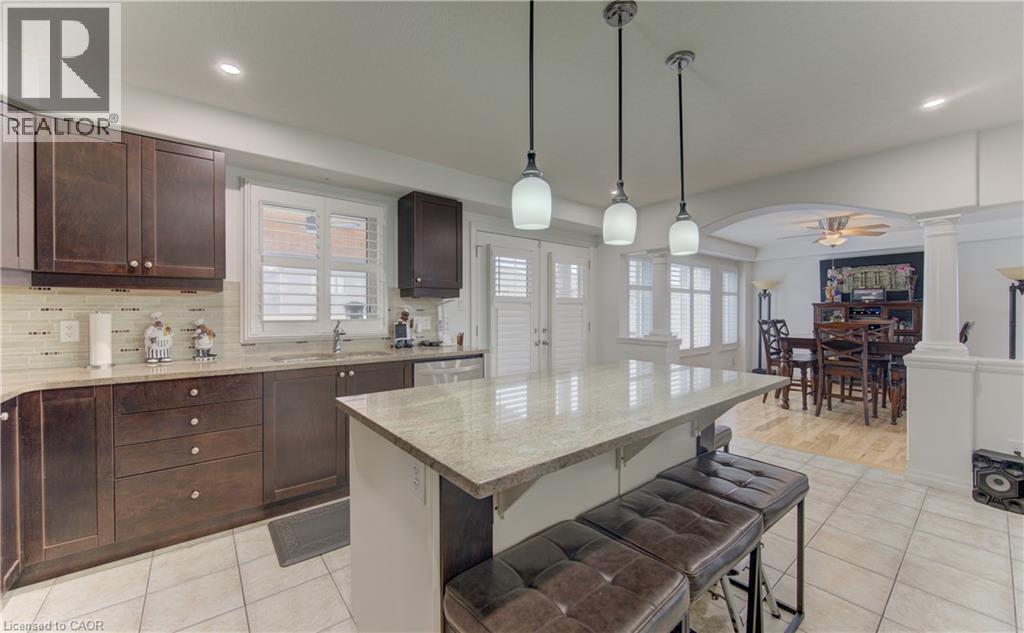 167 Westcliff Way, Cambridge, ON - Indoor Photo Showing Kitchen