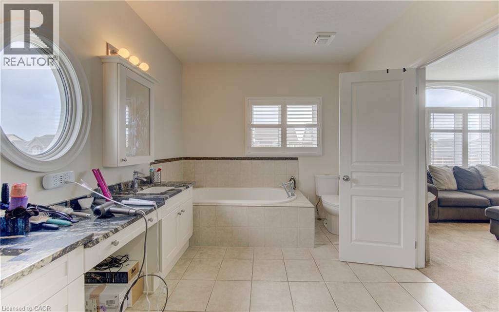 167 Westcliff Way, Cambridge, ON - Indoor Photo Showing Bathroom