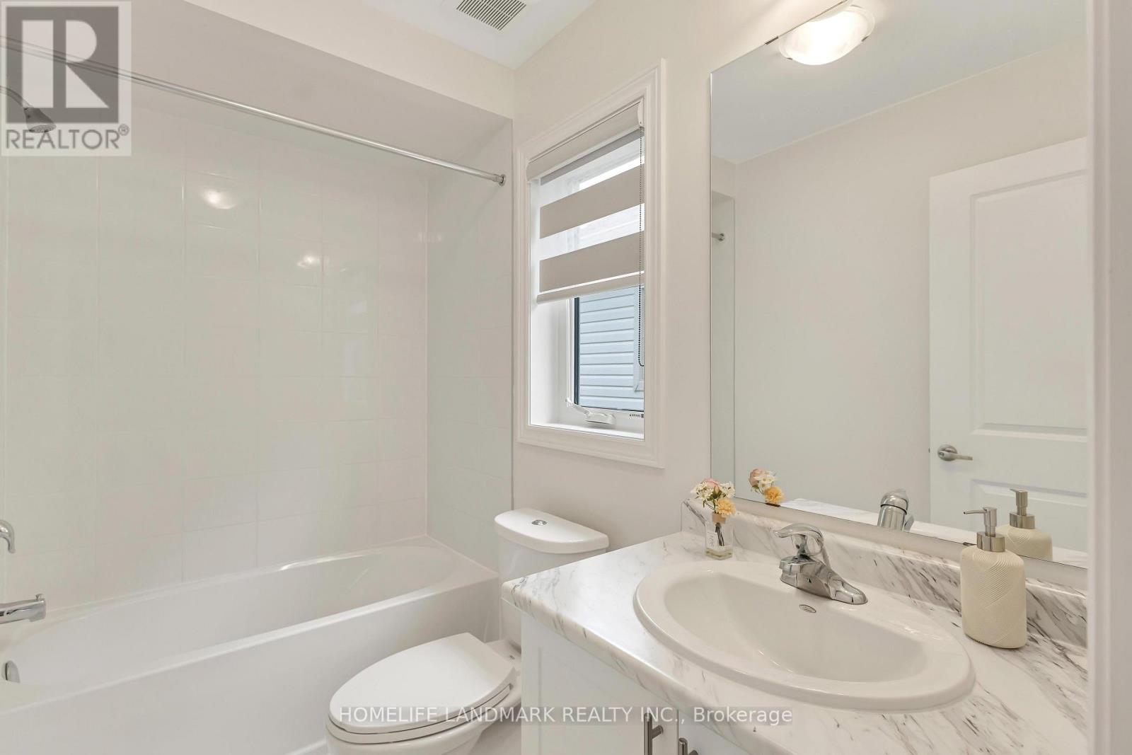285 Broadacre Drive, Kitchener, ON - Indoor Photo Showing Bathroom