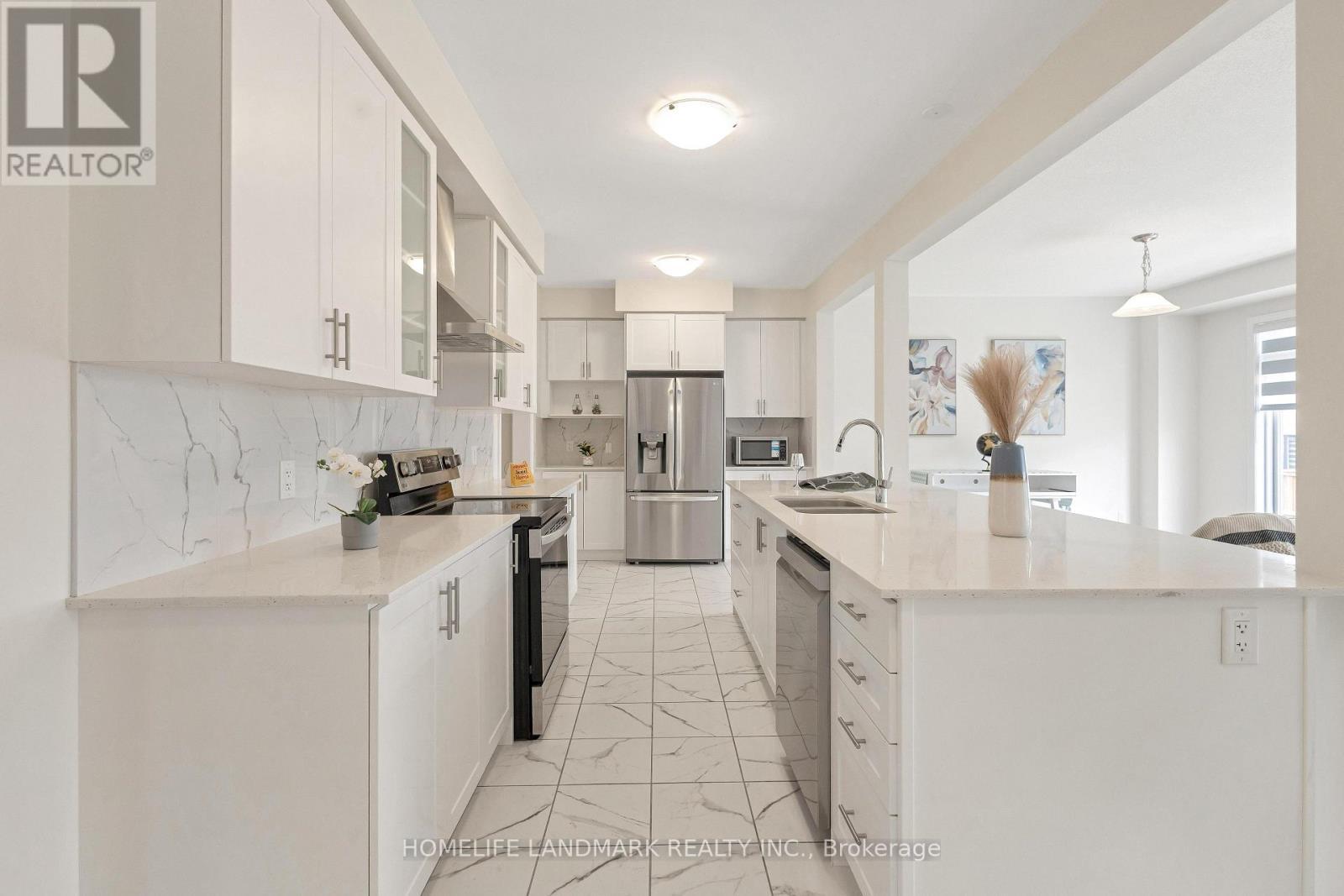 285 Broadacre Drive, Kitchener, ON - Indoor Photo Showing Kitchen With Upgraded Kitchen
